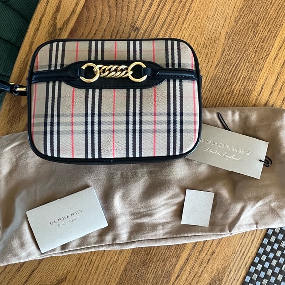 Burberry Bum Bag/ Belt Bag - Picture 5 of 11